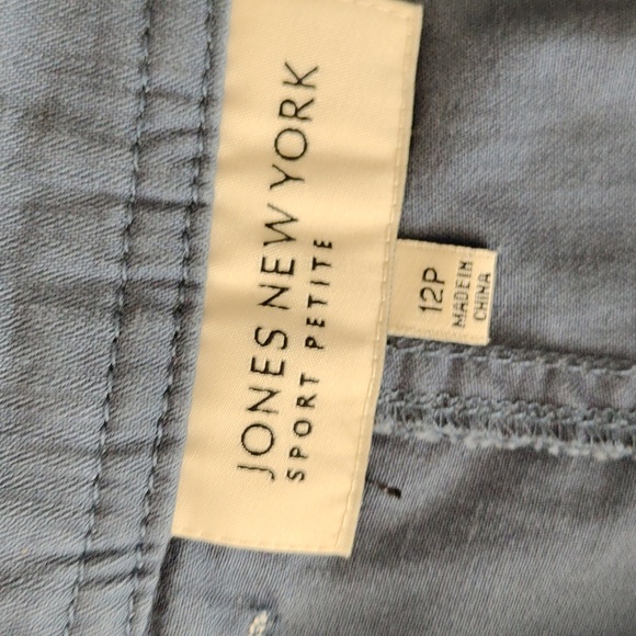 Women's Size 12P Jones of New York Sports Petite Dusty Blue Capri - Picture 5 of 12